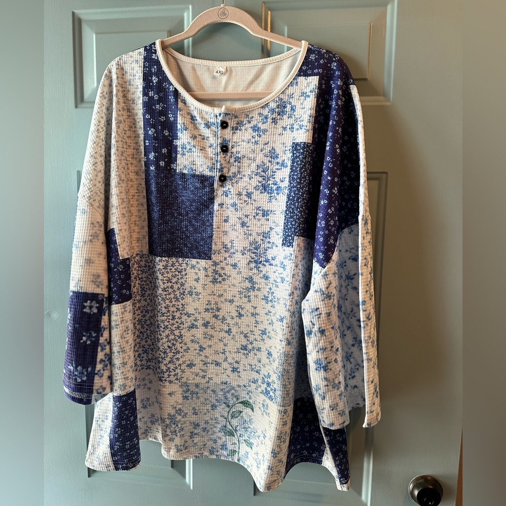 NEW IN BAG Women’s waffle knit print top size 4X